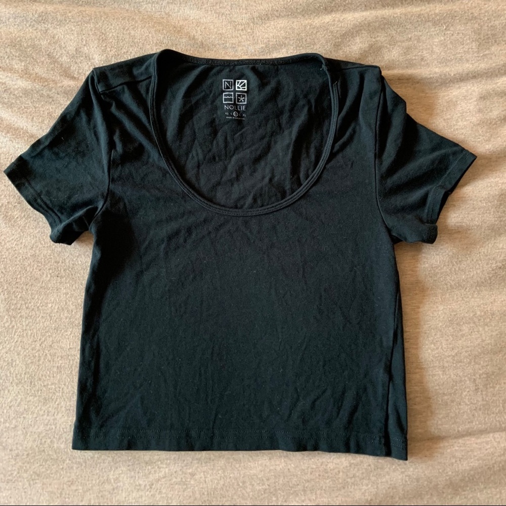 Black Short Sleeve Crop Top